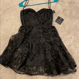 Lulu’s Floral Strapless Black Dress